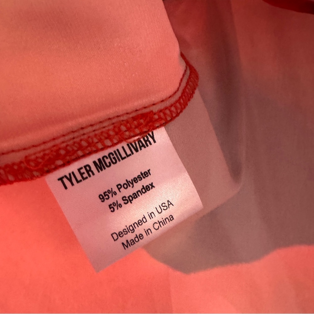 NWT Tyler McGillivary Charlie tank in magnified rose print XL red black - Picture 5 of 7
